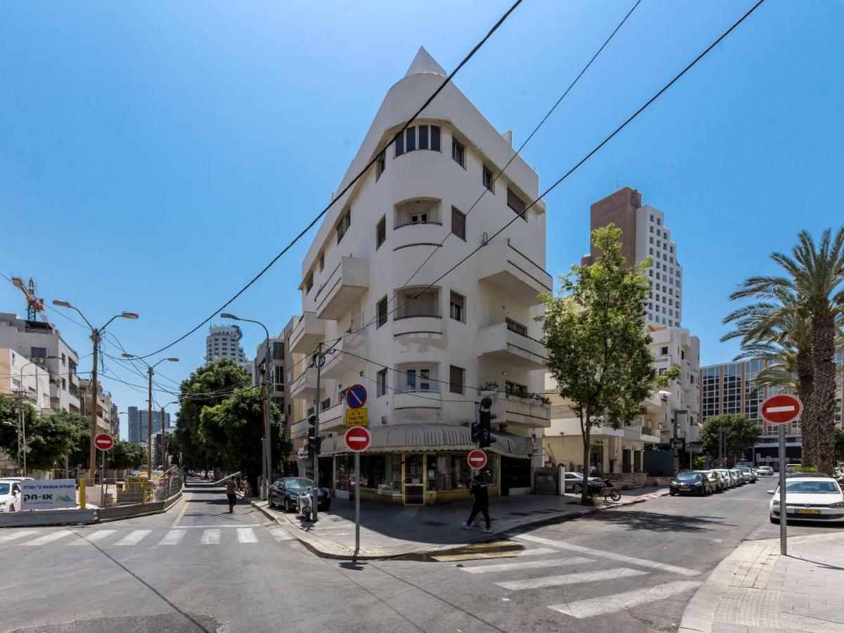 1B Patio Beach House Premium Location W/2 Balcony Tel Aviv Buitenkant foto